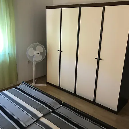 Apartment Apartment Baska *